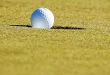 大发体育-北卡罗来纳州的大卫在格兰多弗高尔夫周刊锦标赛,大发助力你的致富之路!-德州扑克迷