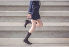 足控的絕對時間　「高中少女」美腿與後頸的絕對領域，青春胴體完全展演-德州扑克迷