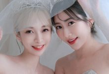 嵐芯語 X 比特穿上性感白紗　拍下最正閨蜜婚紗照！-德州扑克迷