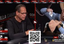 【EV扑克】扑克赛事离奇手牌:选手误持三张底牌痛失巨池-德州扑克迷