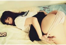 美臀正妹自稱「屁屁魔王」!噘高屁股的畫面簡直就是犯罪,讓勇者來懲罰妳吧!-德州扑克迷