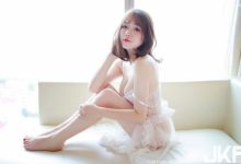 透明微醺的變態感!「爆乳嫩模」36E的性感震撼彈來襲,偽裝在萌萌外型下讓人無法招架!-德州扑克迷