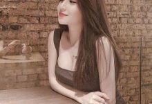 隔壁桌的妹子好搶眼！清新臉蛋讓人想盯著看…找到居家自拍照原來超愛「露長輩」！-德州扑克迷