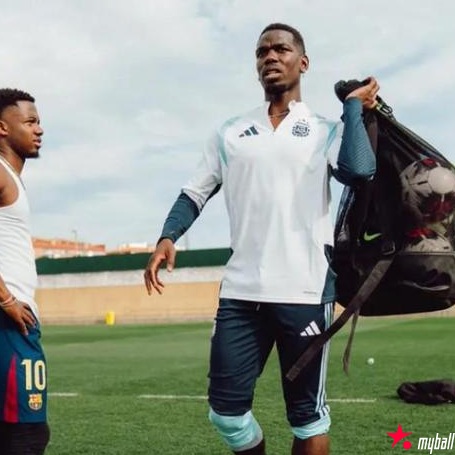 博格巴身穿阿根廷球衣训练引热议：与法蒂同框现身巴萨基地，大发体育助力你的致富之路！