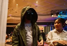 【EV扑克】85同花玩命偷鸡一把打光百万筹码，只差一步进钱圈！-德州扑克迷
